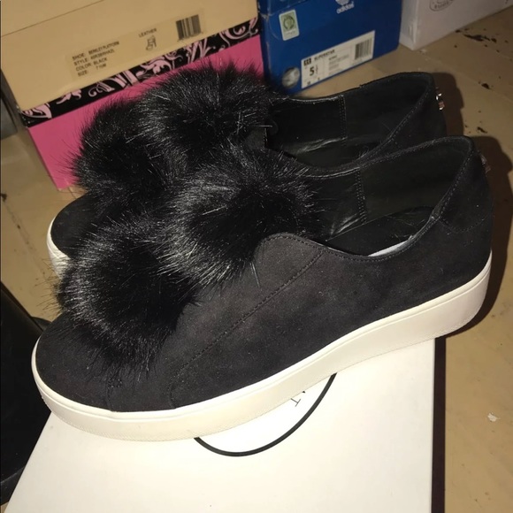 Steve Madden slip on shoes - Picture 3 of 4